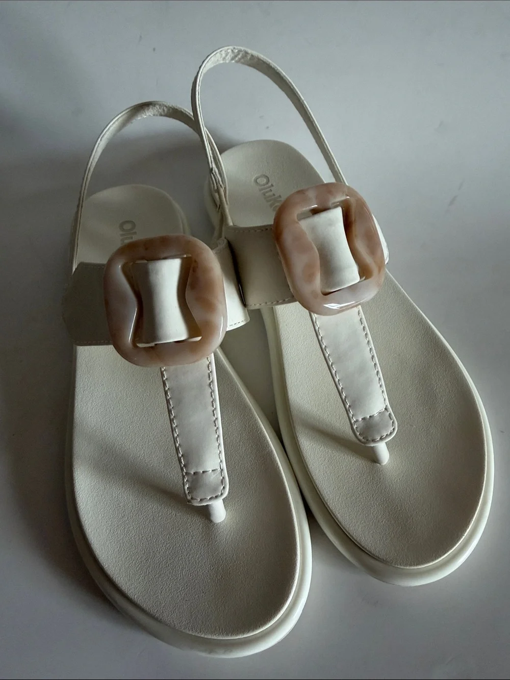 Olukai Womens White Sand La’i T-Bar Thong Slingback Sandal size 6